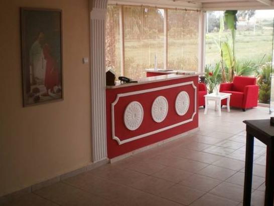 Skys Hotel photo 3