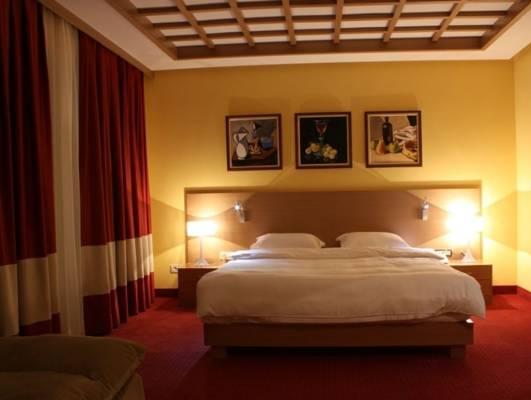 Hotel Colosseo & Spa 슈코데르 Albania thumbnail