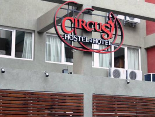 Circus Hotel & Hostel image 1