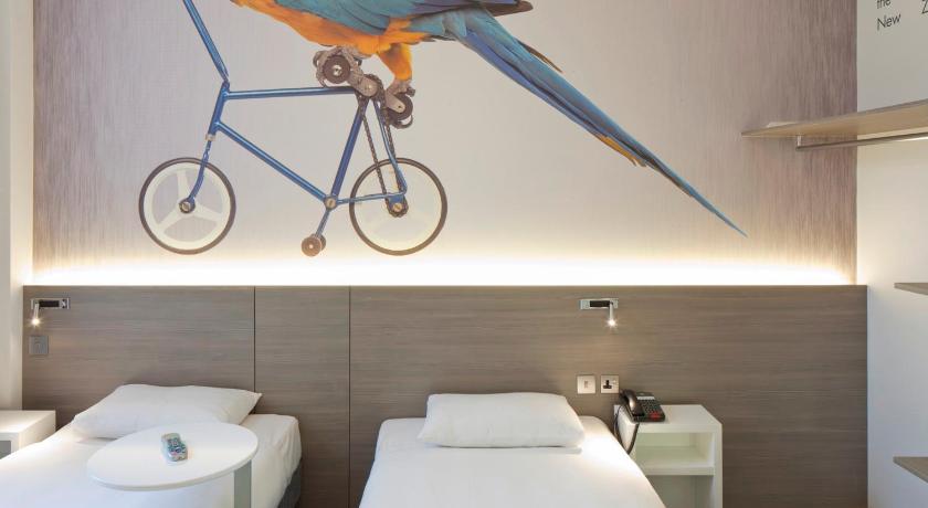 Heeton Concept Hotel Kensington Room Type - Standard Room