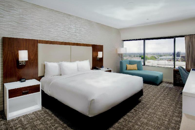 DoubleTree by Hilton Monrovia - Pasadena Area - Tap to explore photos