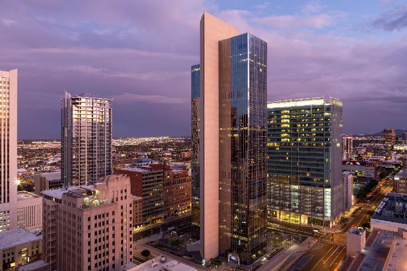 Hyatt Regency Phoenix Room Type - Executive Suite
