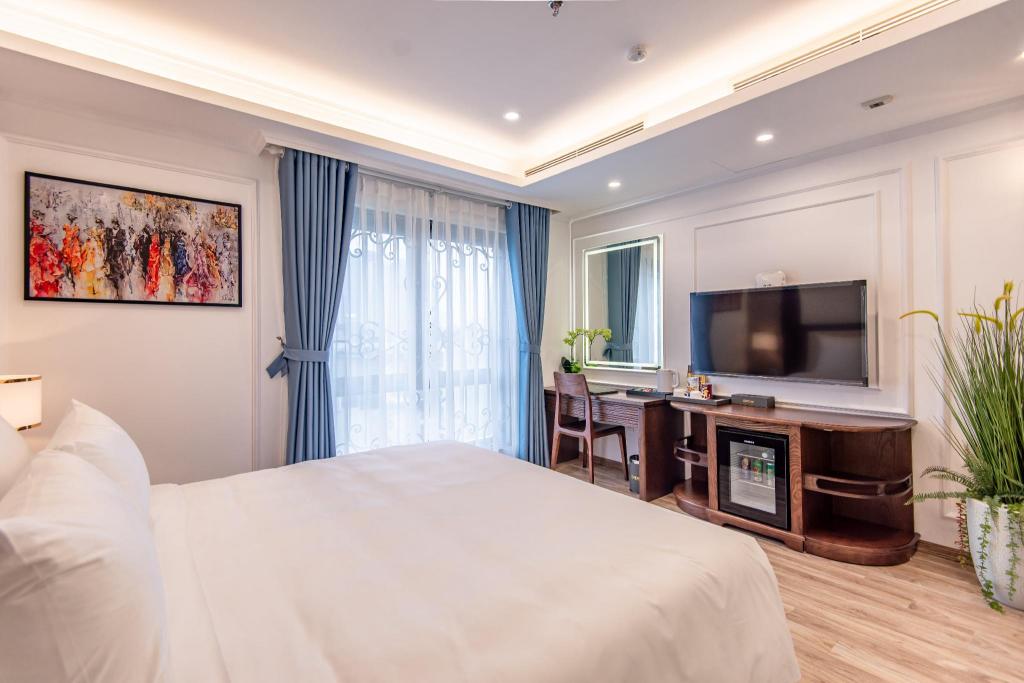 Reyna Luxury Hotel by 22Land Room Type - Deluxe King Room