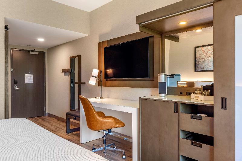 Cambria Hotel New Haven University Area - Tap to explore photos