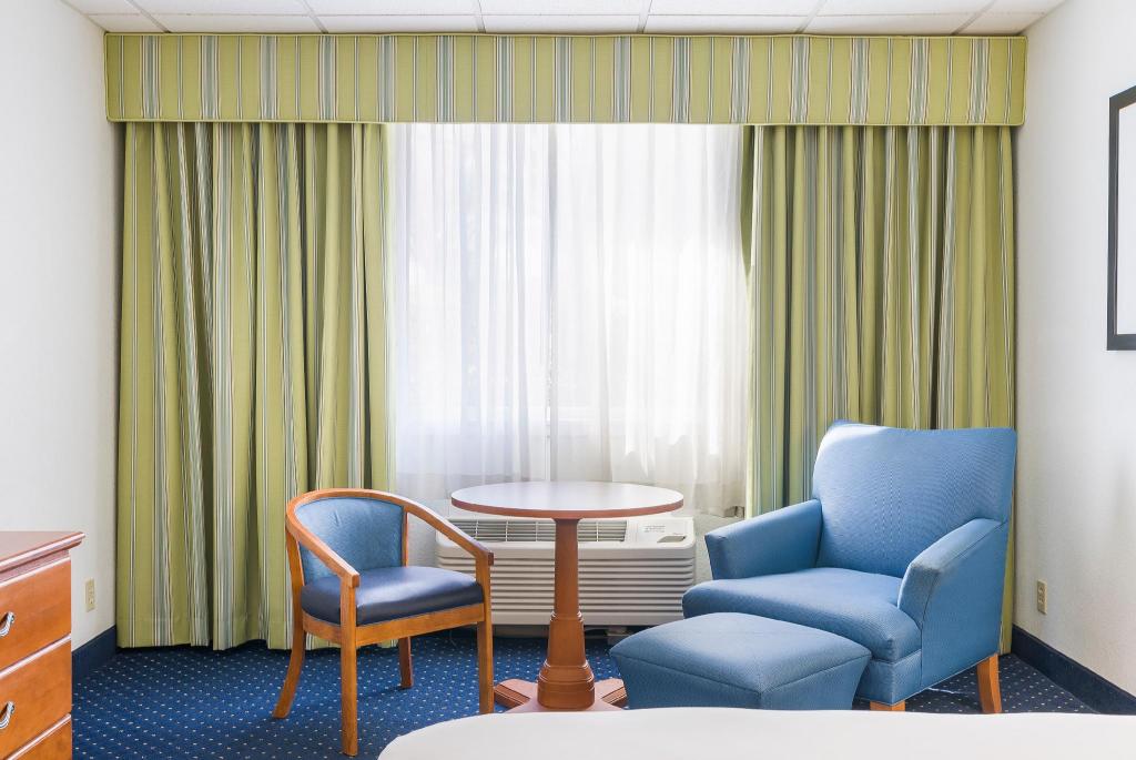 Thousand Hills Resort Hotel Room Type - Accessible Queen