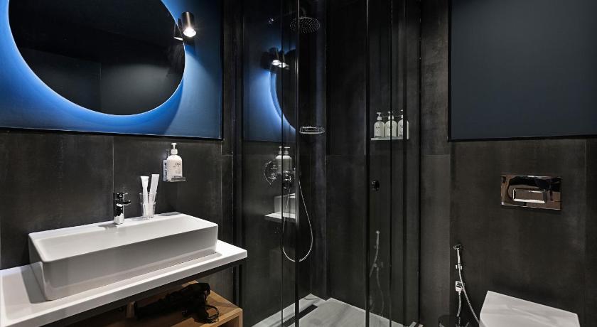 Graf Hotel Room Type - Standard Room