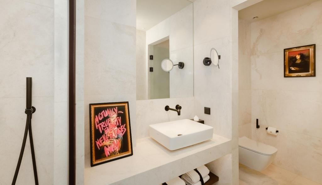 NYX Esperia Palace Hotel Athens Room Type - Superior Room Down to Earth NYX Esperia Palace Hotel Athens Room Type - Superior Room Down to Earth