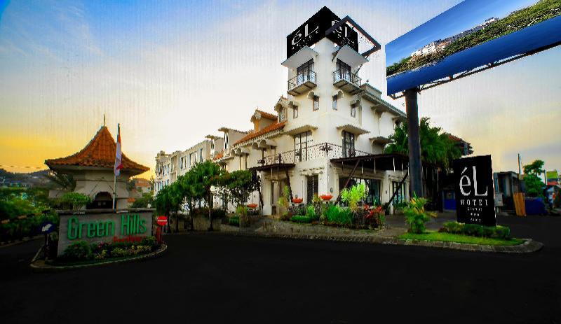 eL Hotel Malang - Tap to explore photos