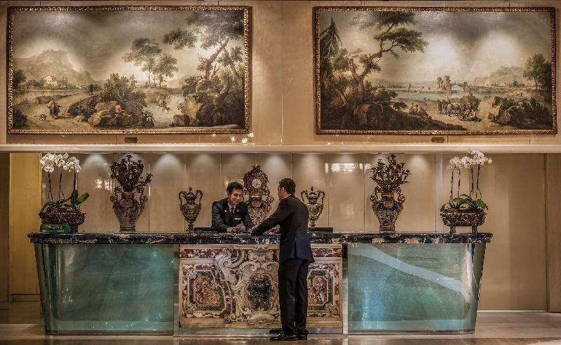 Rome Cavalieri, A Waldorf Astoria Hotel by Hilton Room Type - SUPERIOR SUITE