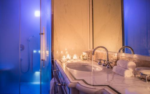 Rome Cavalieri, A Waldorf Astoria Hotel by Hilton Room Type - PARK SUITE