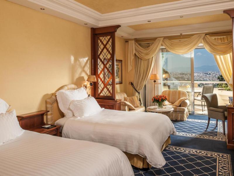 Rome Cavalieri, A Waldorf Astoria Hotel by Hilton Room Type - Deluxe Twin Room with Park View Rome Cavalieri, A Waldorf Astoria Hotel by Hilton Room Type - Deluxe Twin Room with Park View
