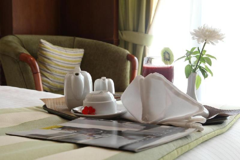 Helnan Landmark Hotel Room Type - Queen Room