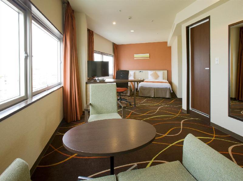 Okinawa NaHaNa Hotel & Spa - Tap to explore photos