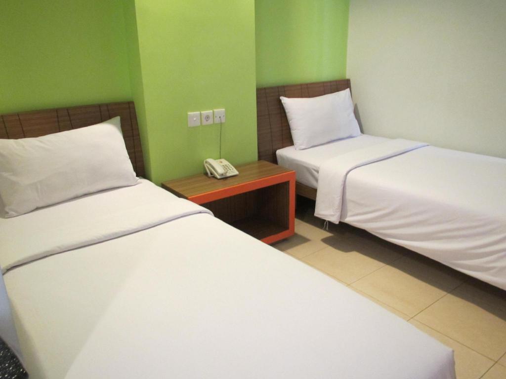 Studio One Thamrin Hotel - Tap to explore photos