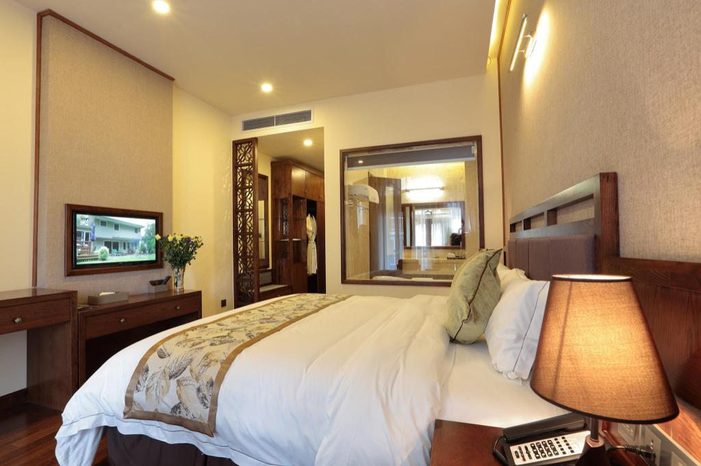 Canvas Sapa Legend Hotel - Tap to explore photos
