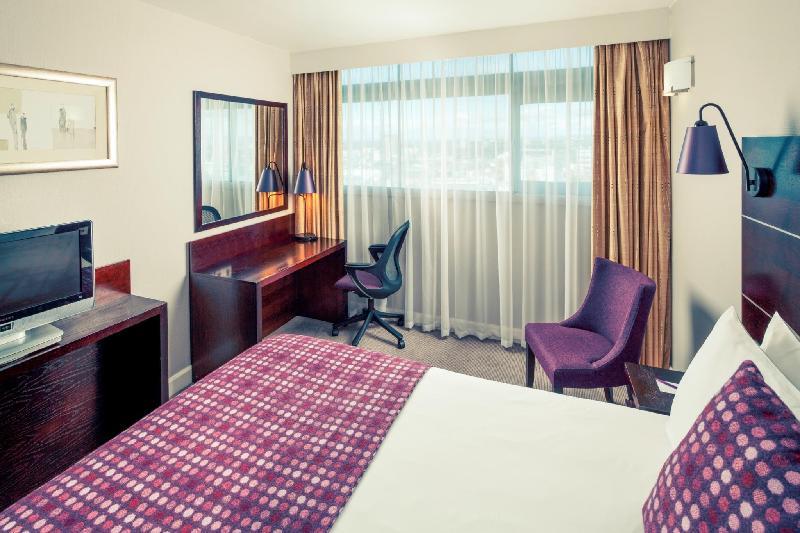 Mercure Manchester Piccadilly Hotel - Tap to explore photos