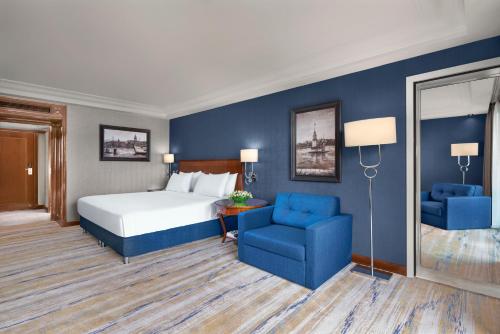 Hilton Istanbul Bosphorus Room Type - Deluxe King Room with Garden View