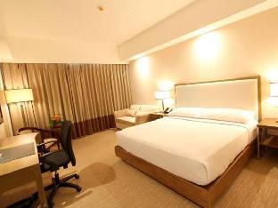Garden Orchid Hotel Room Type - Deluxe King Bed - Garden Wing