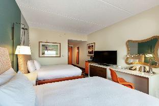 DoubleTree by Hilton Galveston Beach - Tap to explore photos