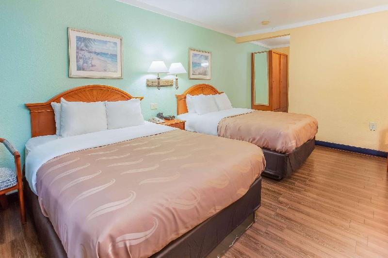 Beachside Hotel & Suites Cocoa Beach - Port Canaveral - Tap to explore photos