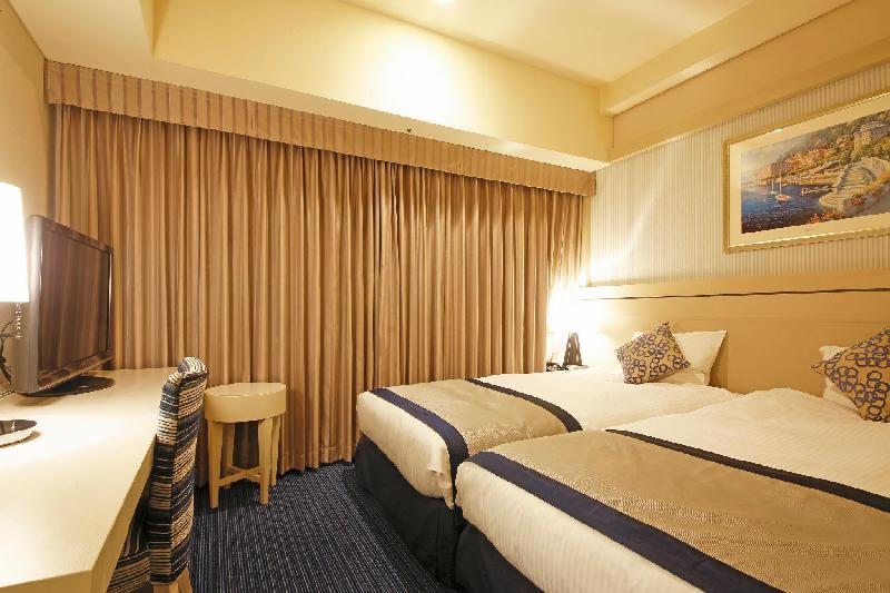 Hotel Keihan Universal Tower Room Type - Standard Triple Room Hotel Keihan Universal Tower Room Type - Standard Triple Room