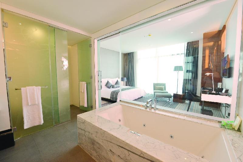 Ramee Grand Hotel & Spa - Tap to explore photos
