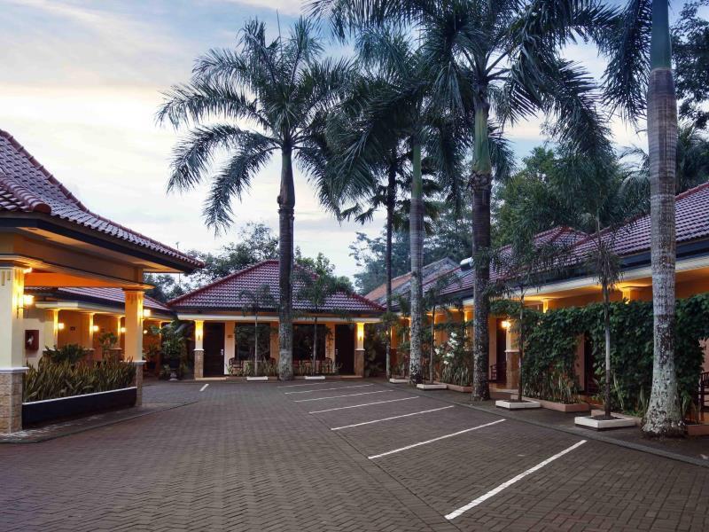 Ning Tidar Hotel - Tap to explore photos