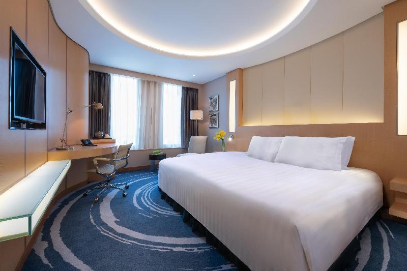 Crowne Plaza Shenzhen Futian - Tap to explore photos