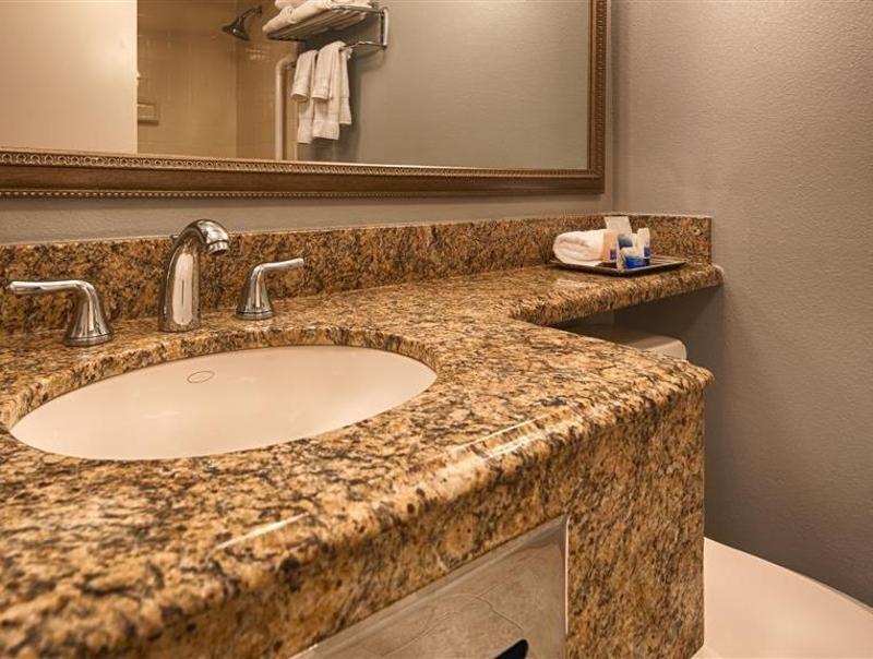 Best Western Hartford Hotel & Suites - Tap to explore photos