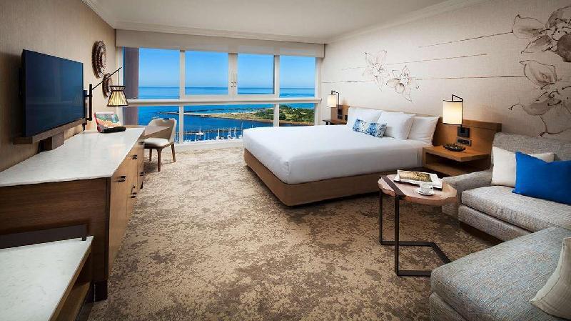 Prince Waikiki Room Type - Oceanfront Room - King
