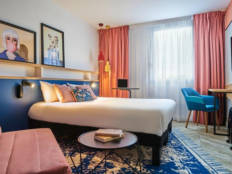 ibis styles Paris Gennevilliers Room Type - Standard Twin Room