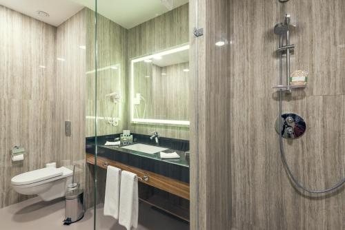 Wyndham Garden Astana - Tap to explore photos