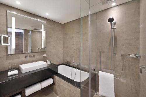 Hilton Riyadh Hotel & Residences Room Type - KING EXECUTIVE DELUXE ROOM
