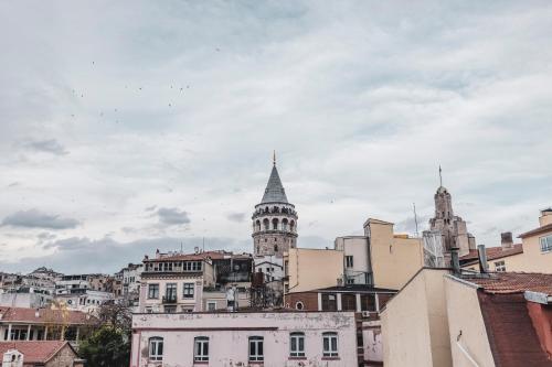 THE GALATA ISTANBUL HOTEL Room Type - Superior King Room with Galata View