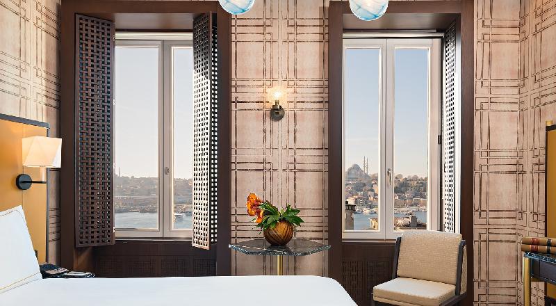THE GALATA ISTANBUL HOTEL Room Type - Superior King Room with Golden Horn View