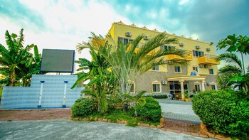 Airport Hotel photo 4