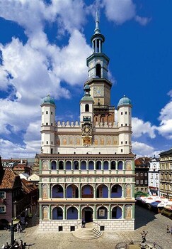 Park Inn by Radisson Poznan - Tap to explore photos