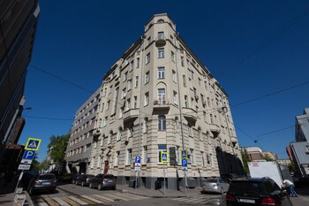 MosApts Burdenko 8 photo 4