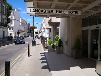Lancaster Hall Hotel image 1