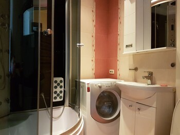 DeLuxe Apartment Novocheremuchkinskaya photo 2