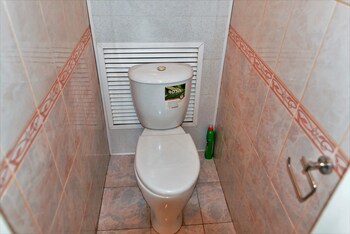 Megapolis Apartments on Karla Marksa 76 photo 3