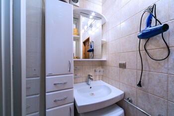 MaxRealty24 Marii Ulianovoy 12 photo 3