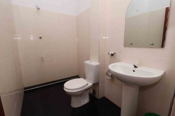 Yoho Hotel Hillside photo 3