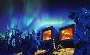 Arctic TreeHouse Hotel image 1