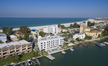Provident Oceana Beachfront Suites image 1