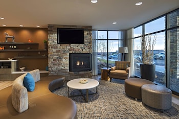Fairfield Inn & Suites by Marriott Colorado Springs East image 1