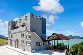 Yeosu Geumo Island Joy Pension
