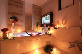 HOTEL AURA ASIAN RESORT Kawagoe - Adult Only photo 5