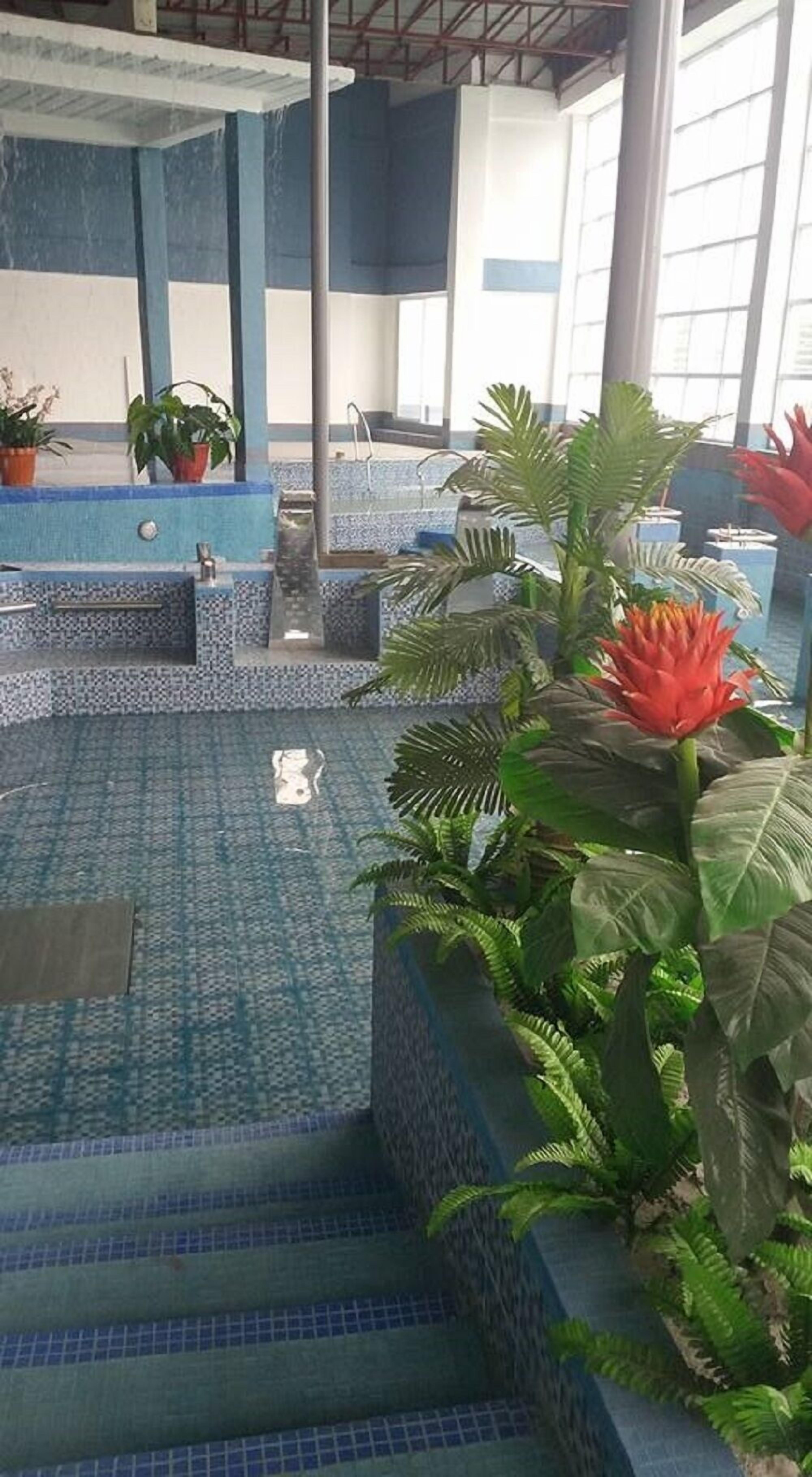 Regal Plaza Hotel photo 2