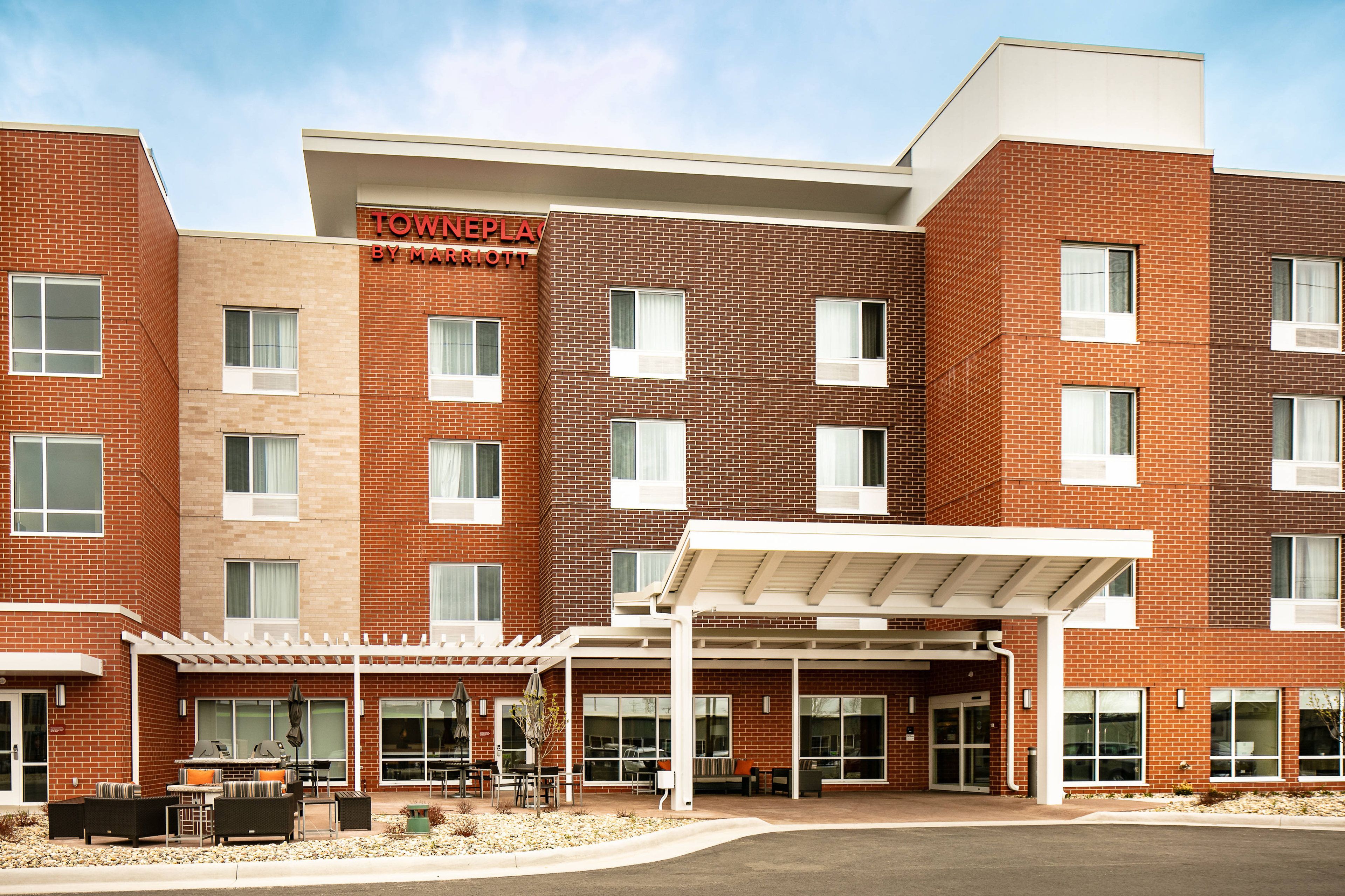 TownePlace Suites by Marriott Dubuque Downtown image 1